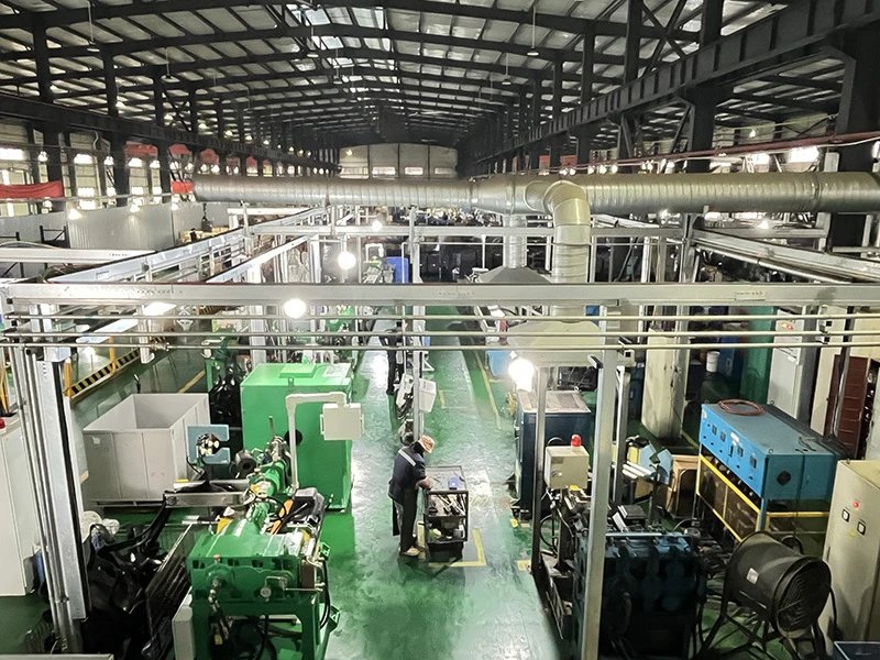 Land Rover fuel pipe workshop