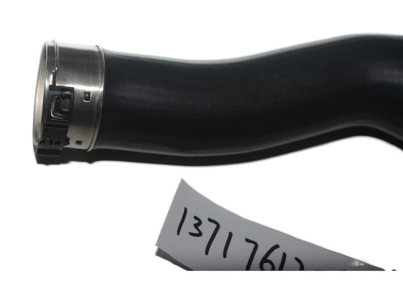 Land Rover Intercooler Air Hose OE LR076845